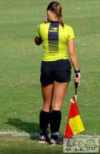 female-linesman.jpg